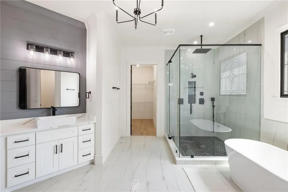 4824 Deer Creek Court Flowery Branch, GA 30542