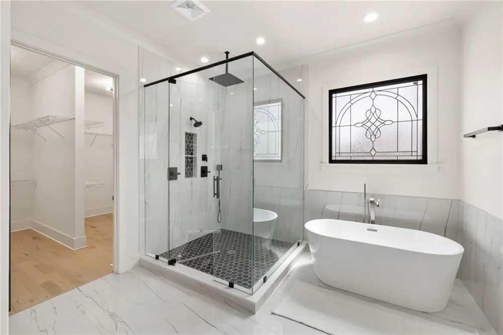 4824 Deer Creek Court Flowery Branch, GA 30542