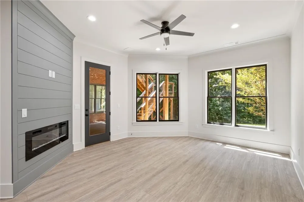 4824 Deer Creek Court Flowery Branch, GA 30542