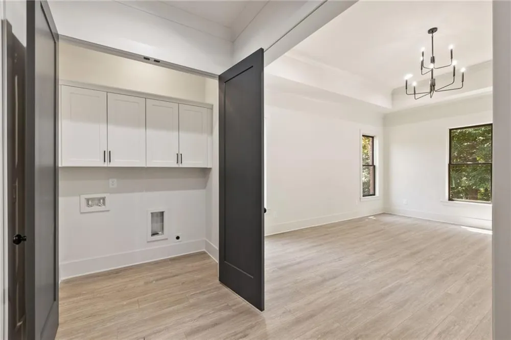 4824 Deer Creek Court Flowery Branch, GA 30542