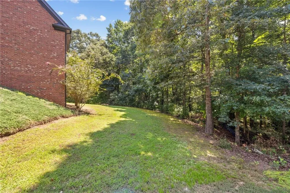4824 Deer Creek Court Flowery Branch, GA 30542