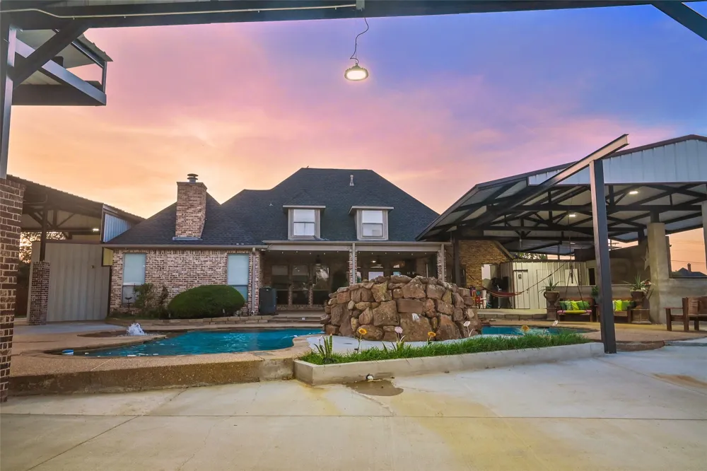 11012 Helms Trail Forney, TX 75126
