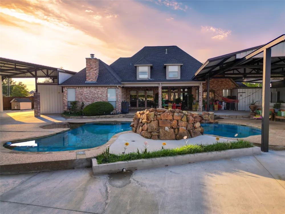 11012 Helms Trail Forney, TX 75126