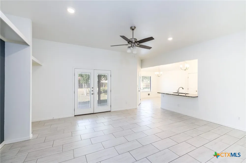 228 Plum Street Luling, TX 78648