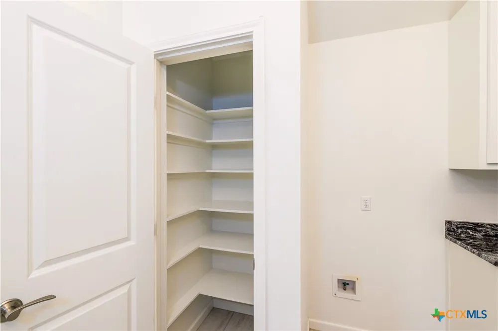228 Plum Street Luling, TX 78648