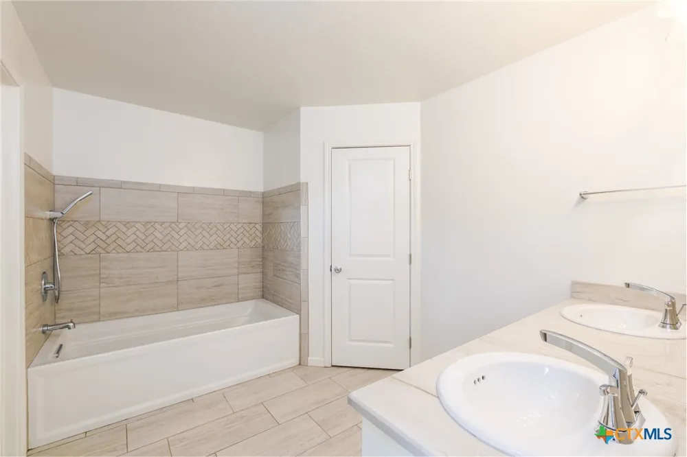 228 Plum Street Luling, TX 78648