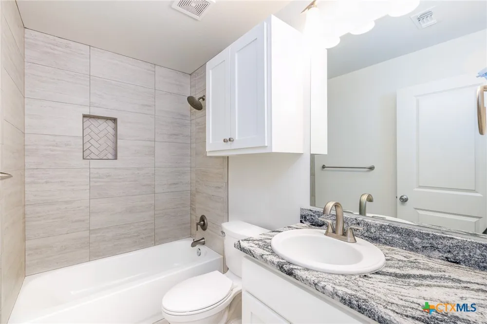 228 Plum Street Luling, TX 78648