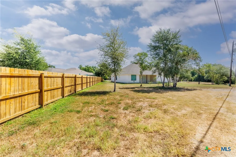 228 Plum Street Luling, TX 78648