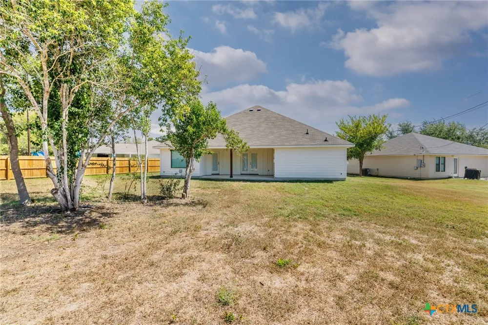 228 Plum Street Luling, TX 78648