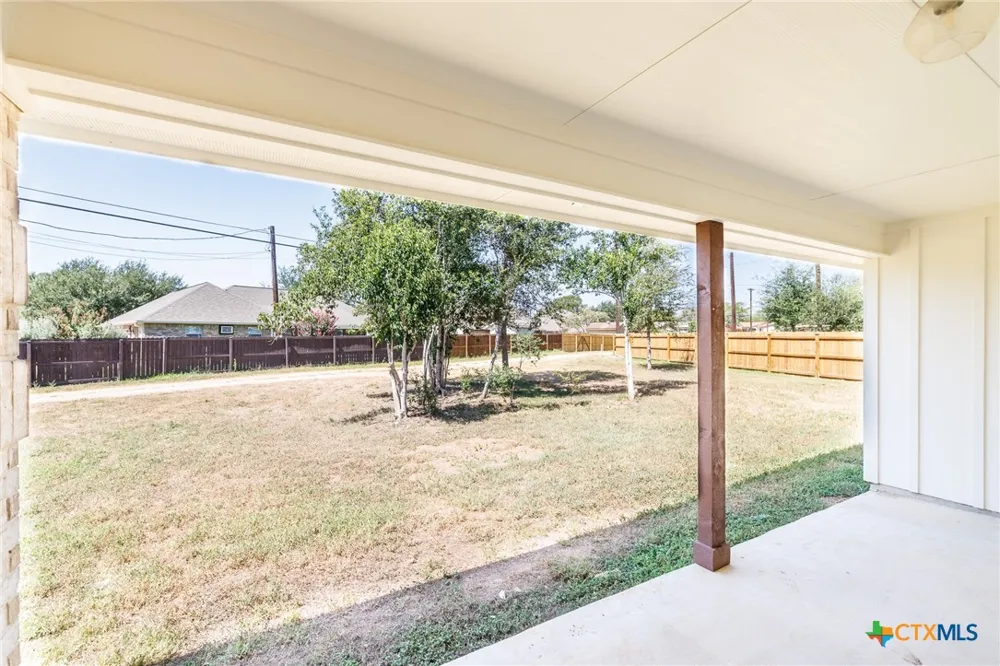 228 Plum Street Luling, TX 78648