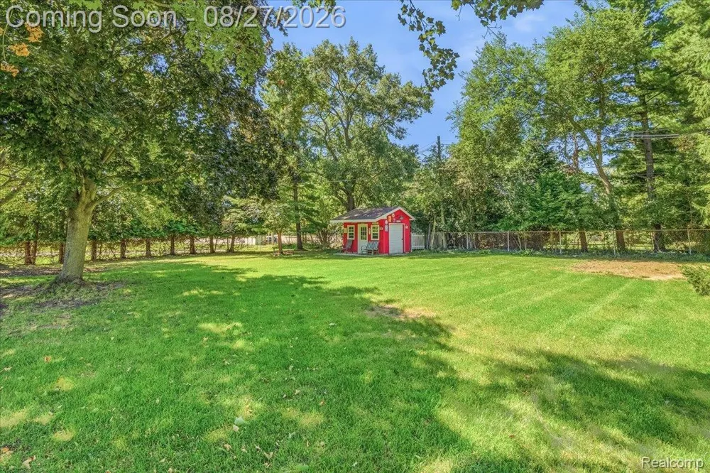 745 Freer Road Chelsea City, MI 48118