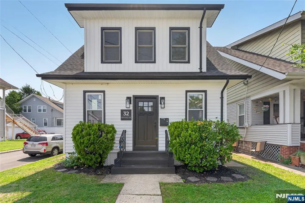 32 Fontaine Avenue Bloomfield, NJ 07003