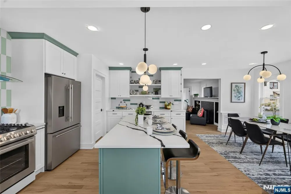 32 Fontaine Avenue Bloomfield, NJ 07003