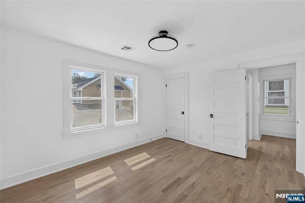 32 Fontaine Avenue Bloomfield, NJ 07003