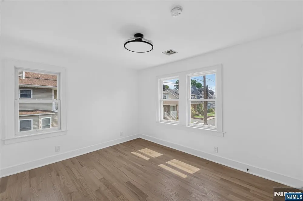 32 Fontaine Avenue Bloomfield, NJ 07003