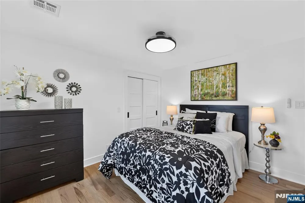 32 Fontaine Avenue Bloomfield, NJ 07003