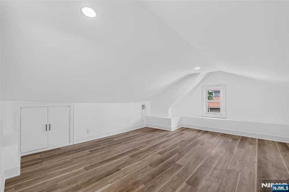 32 Fontaine Avenue Bloomfield, NJ 07003
