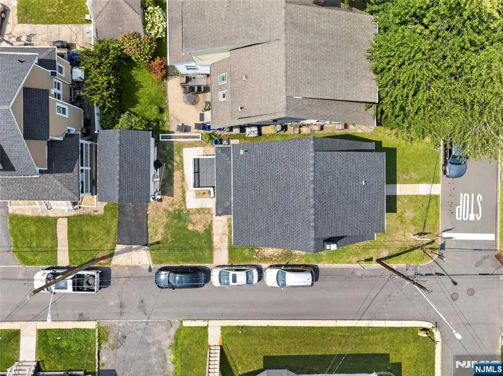32 Fontaine Avenue Bloomfield, NJ 07003