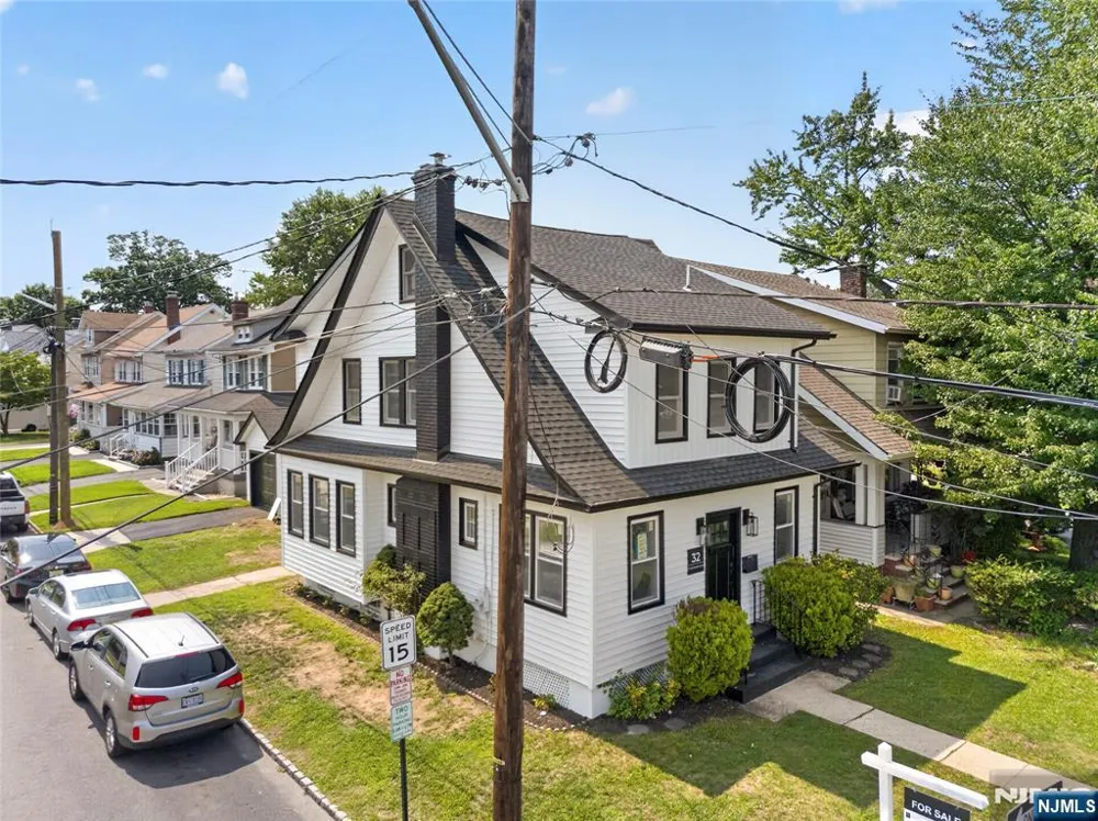 32 Fontaine Avenue Bloomfield, NJ 07003