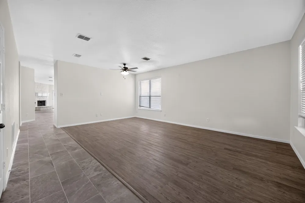 1521 Stanford Drive Van Alstyne, TX 75495
