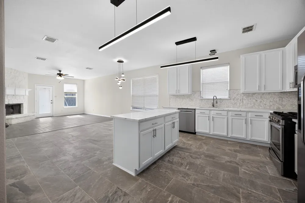 1521 Stanford Drive Van Alstyne, TX 75495