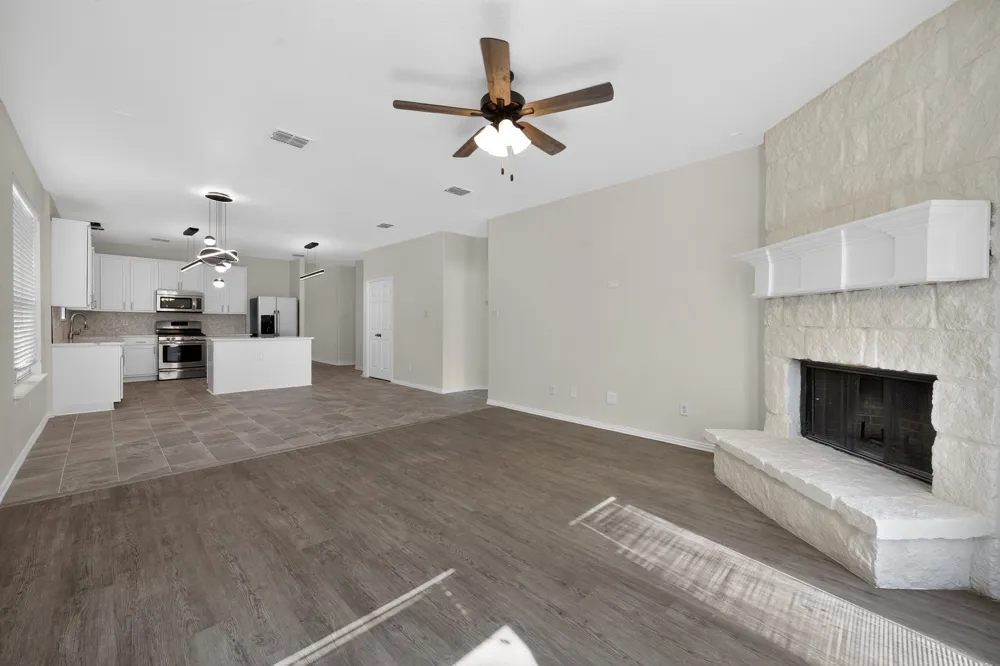 1521 Stanford Drive Van Alstyne, TX 75495