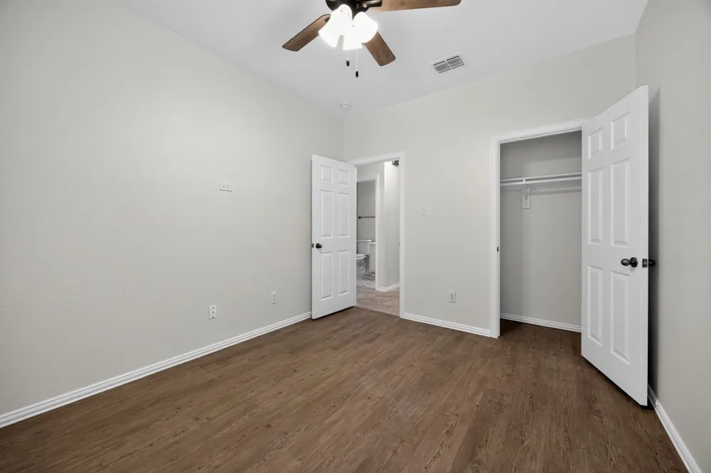 1521 Stanford Drive Van Alstyne, TX 75495