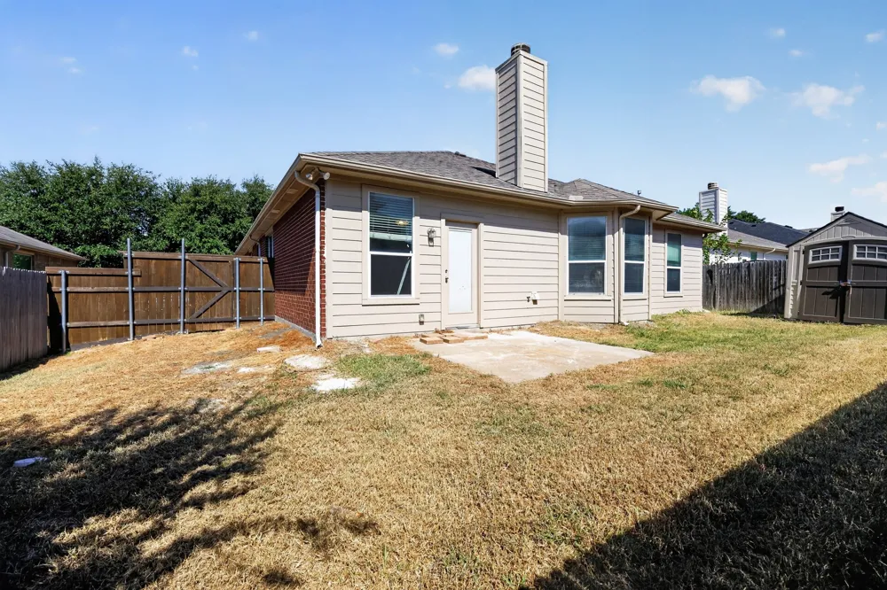 1521 Stanford Drive Van Alstyne, TX 75495