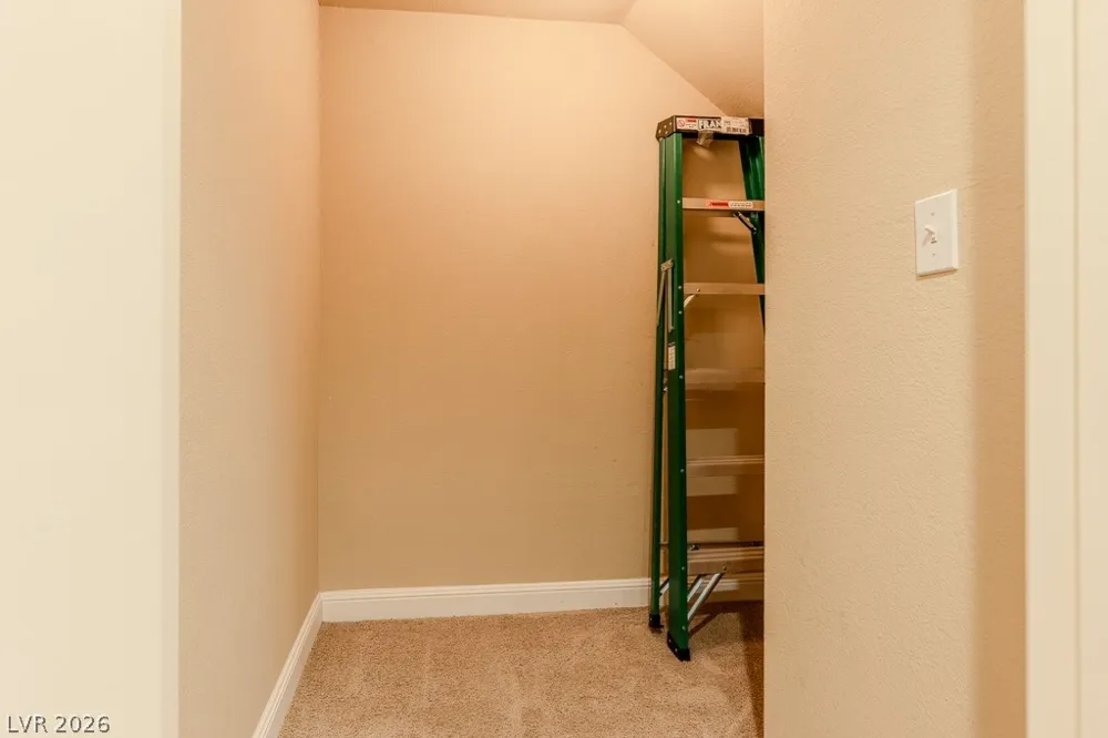 7644 Valley Green Drive #202 Las Vegas, NV 89149