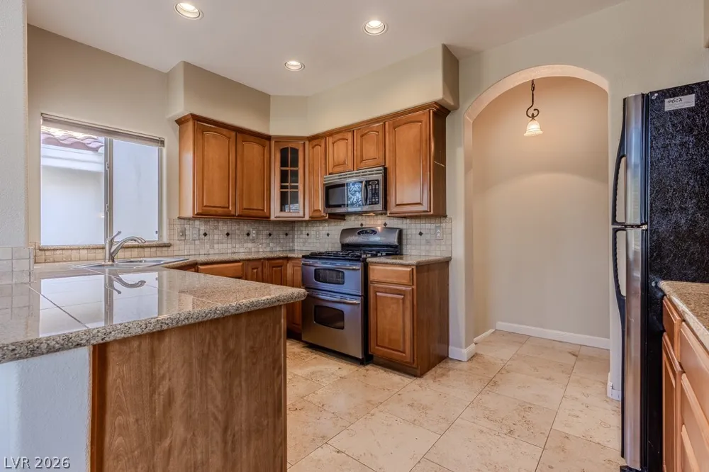 7644 Valley Green Drive #202 Las Vegas, NV 89149