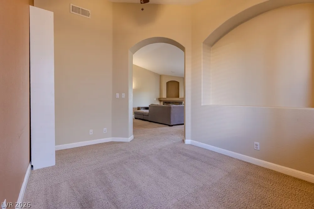 7644 Valley Green Drive #202 Las Vegas, NV 89149