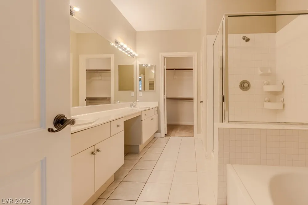 7644 Valley Green Drive #202 Las Vegas, NV 89149