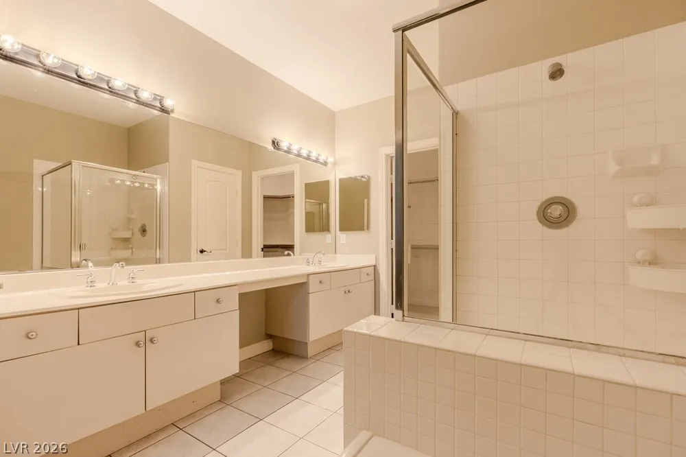 7644 Valley Green Drive #202 Las Vegas, NV 89149