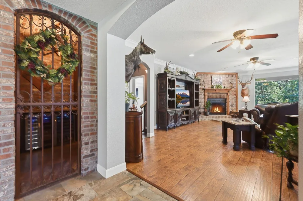 11455 Queensboro Court Montgomery, TX 77316