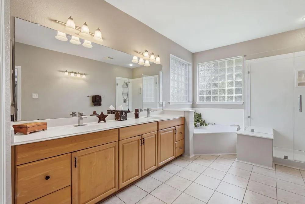11455 Queensboro Court Montgomery, TX 77316