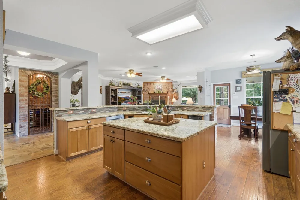 11455 Queensboro Court Montgomery, TX 77316