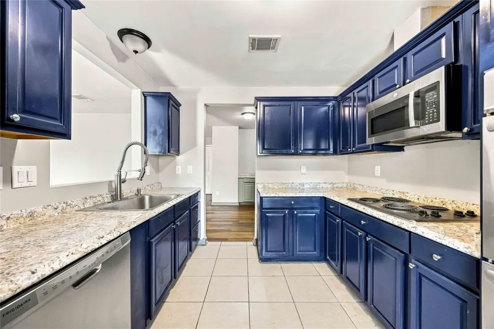 1814 Country Village Boulevard #7 Humble, TX 77338