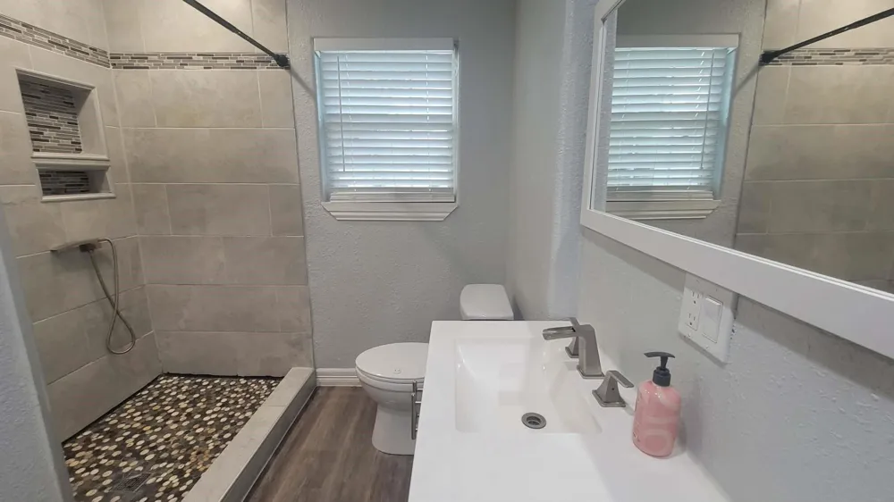 208 Battlebell Road Highlands, TX 77562