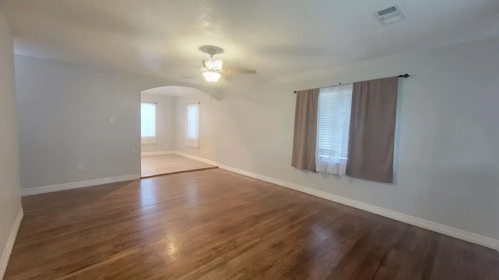 208 Battlebell Road Highlands, TX 77562