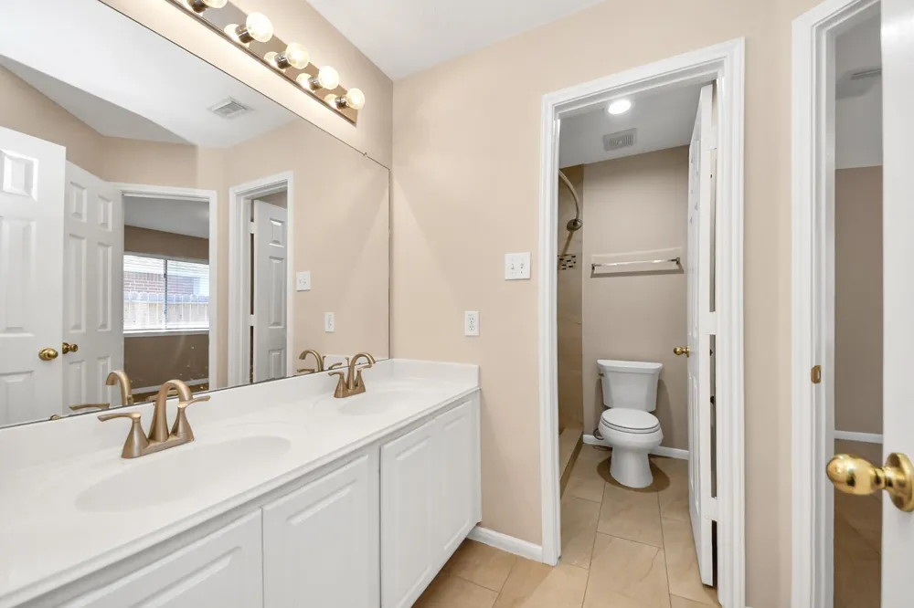 8214 Morning Dawn Drive Houston, TX 77095