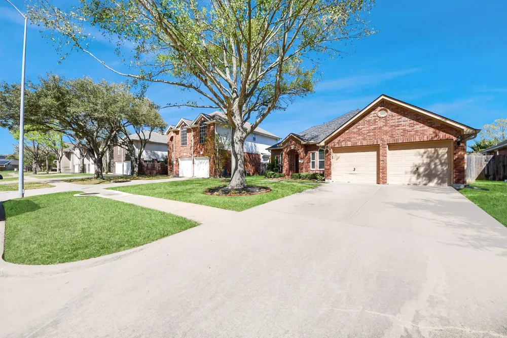8214 Morning Dawn Drive Houston, TX 77095