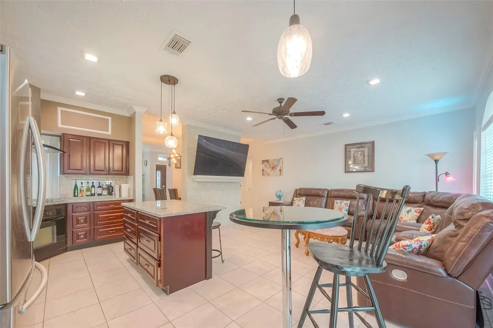 5439 Fern Park Drive Kingwood, TX 77339