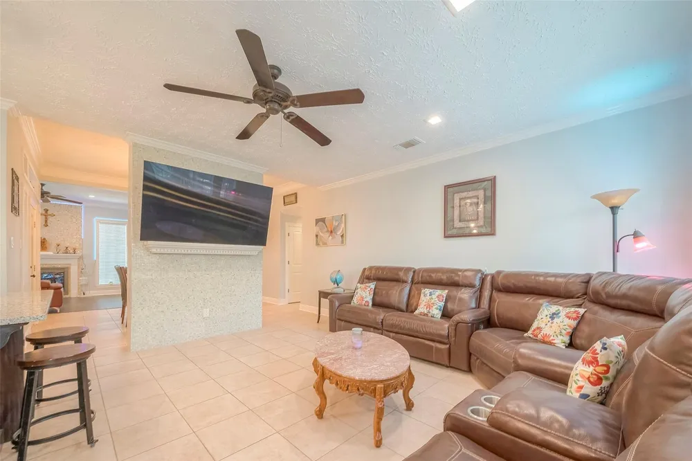 5439 Fern Park Drive Kingwood, TX 77339