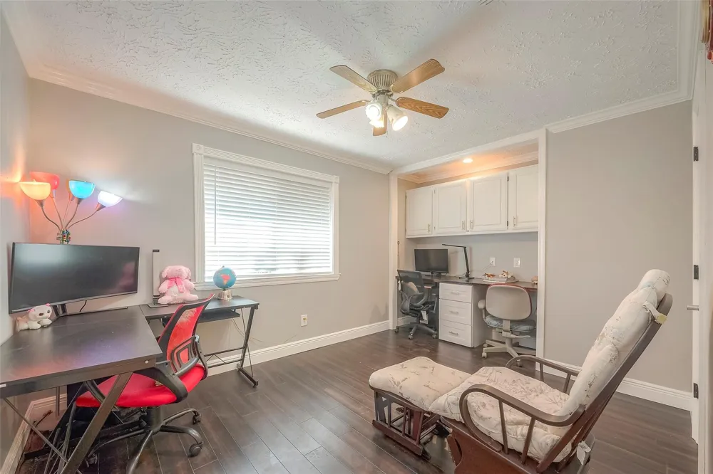 5439 Fern Park Drive Kingwood, TX 77339