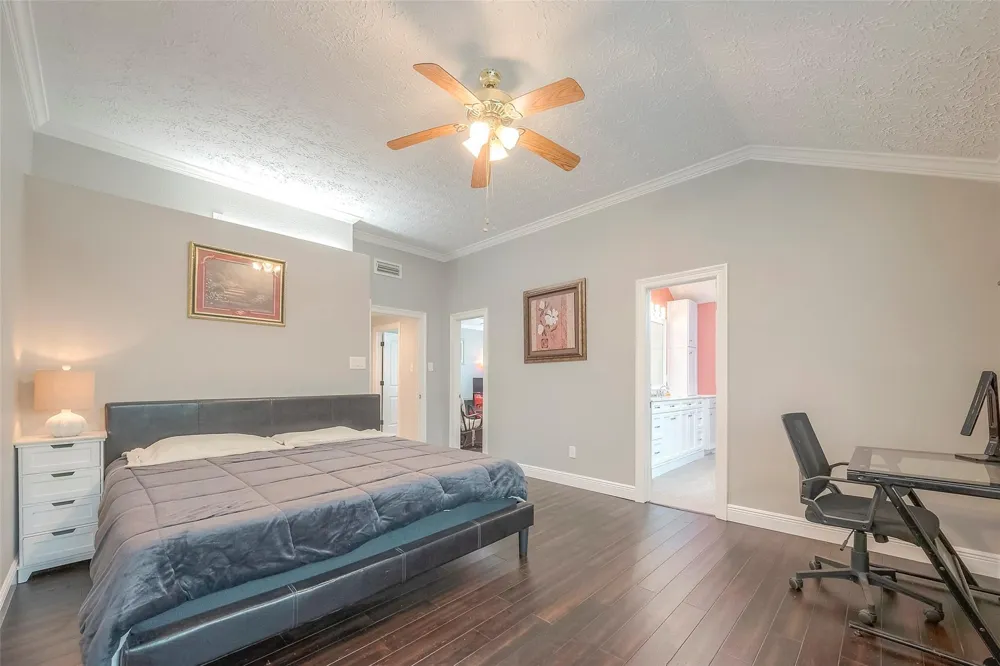 5439 Fern Park Drive Kingwood, TX 77339