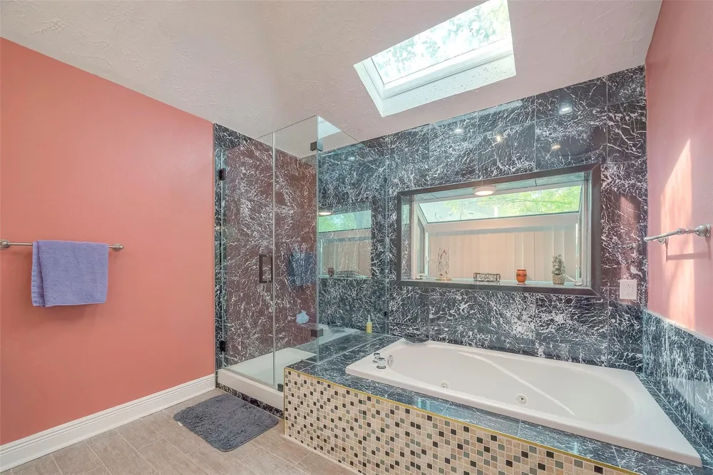 5439 Fern Park Drive Kingwood, TX 77339