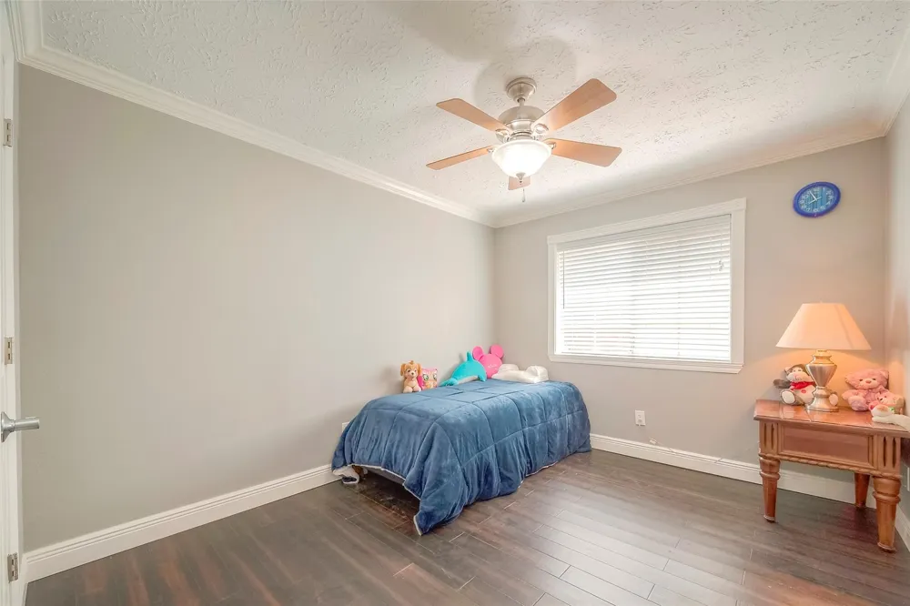 5439 Fern Park Drive Kingwood, TX 77339