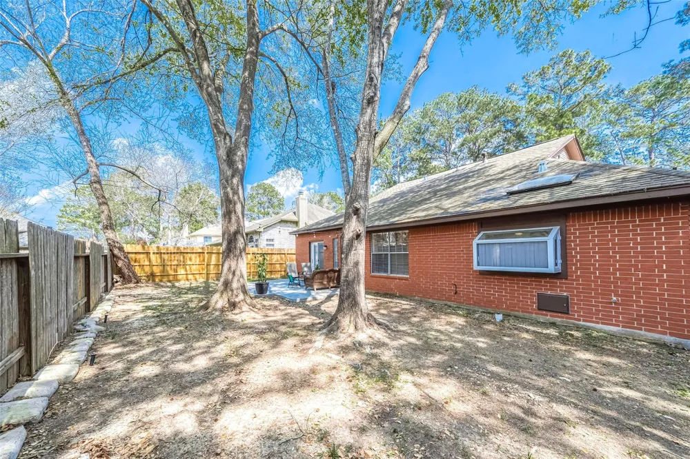 5439 Fern Park Drive Kingwood, TX 77339