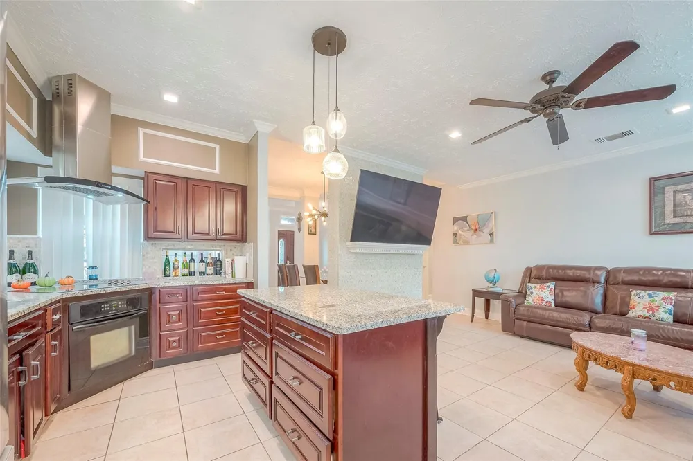 5439 Fern Park Drive Kingwood, TX 77339