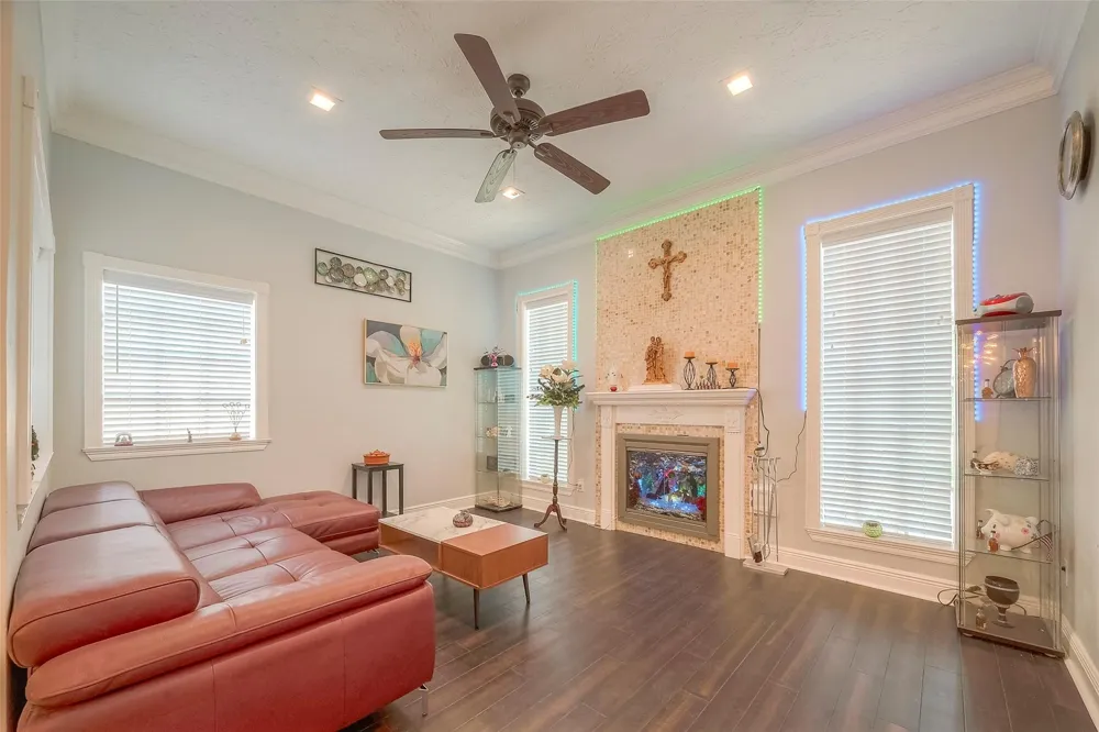 5439 Fern Park Drive Kingwood, TX 77339
